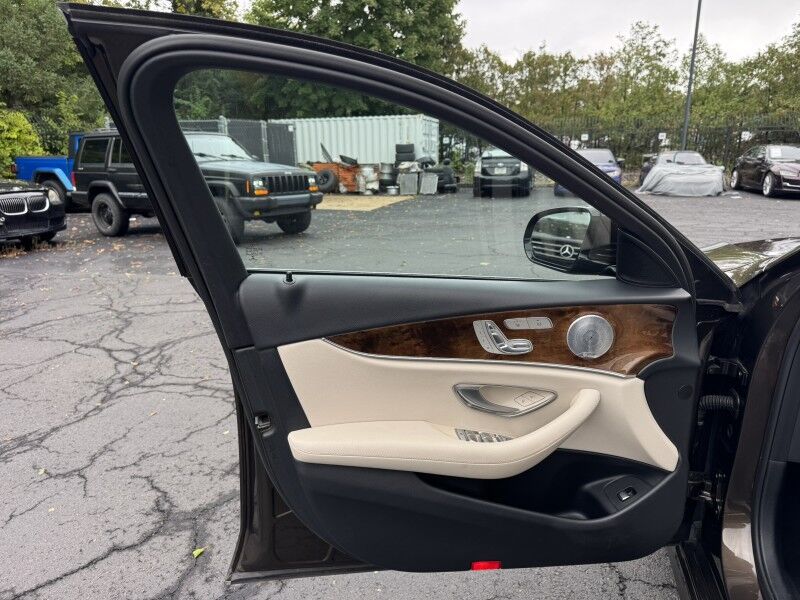 2017 Mercedes-Benz E300 Luxury 4Matic Willow Grove PA