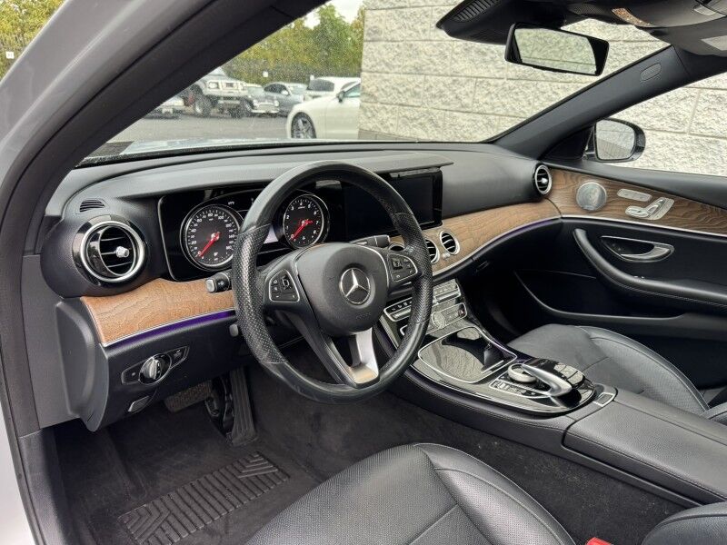 2017 Mercedes-Benz E400 Luxury 4Matic Willow Grove PA