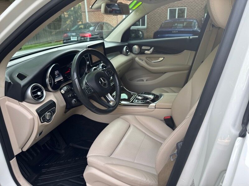 2017 Mercedes-Benz GLC 300 4MATIC Arlington VA
