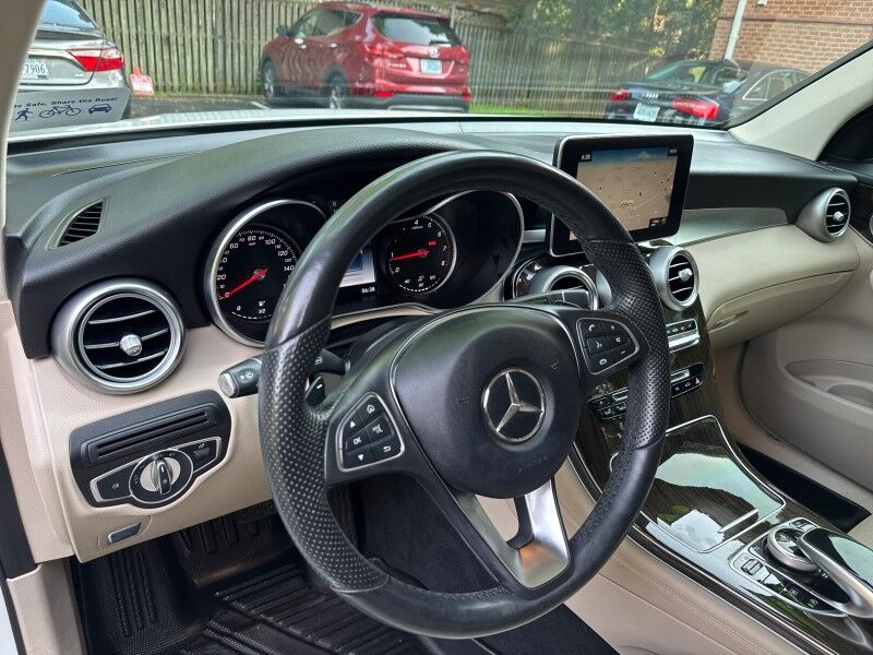 2017 Mercedes-Benz GLC 300 4MATIC Arlington VA