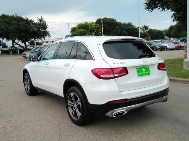 2017 Mercedes-Benz GLC 300 4MATIC Plano TX