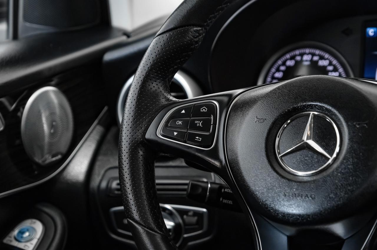 2017 Mercedes-Benz GLC 300 Coupe 4MATIC BLIND SPOT ASSIST NAVIGATION SUNROOF LEATHER HEATED SEATS REAR CAMERA Carrollton TX