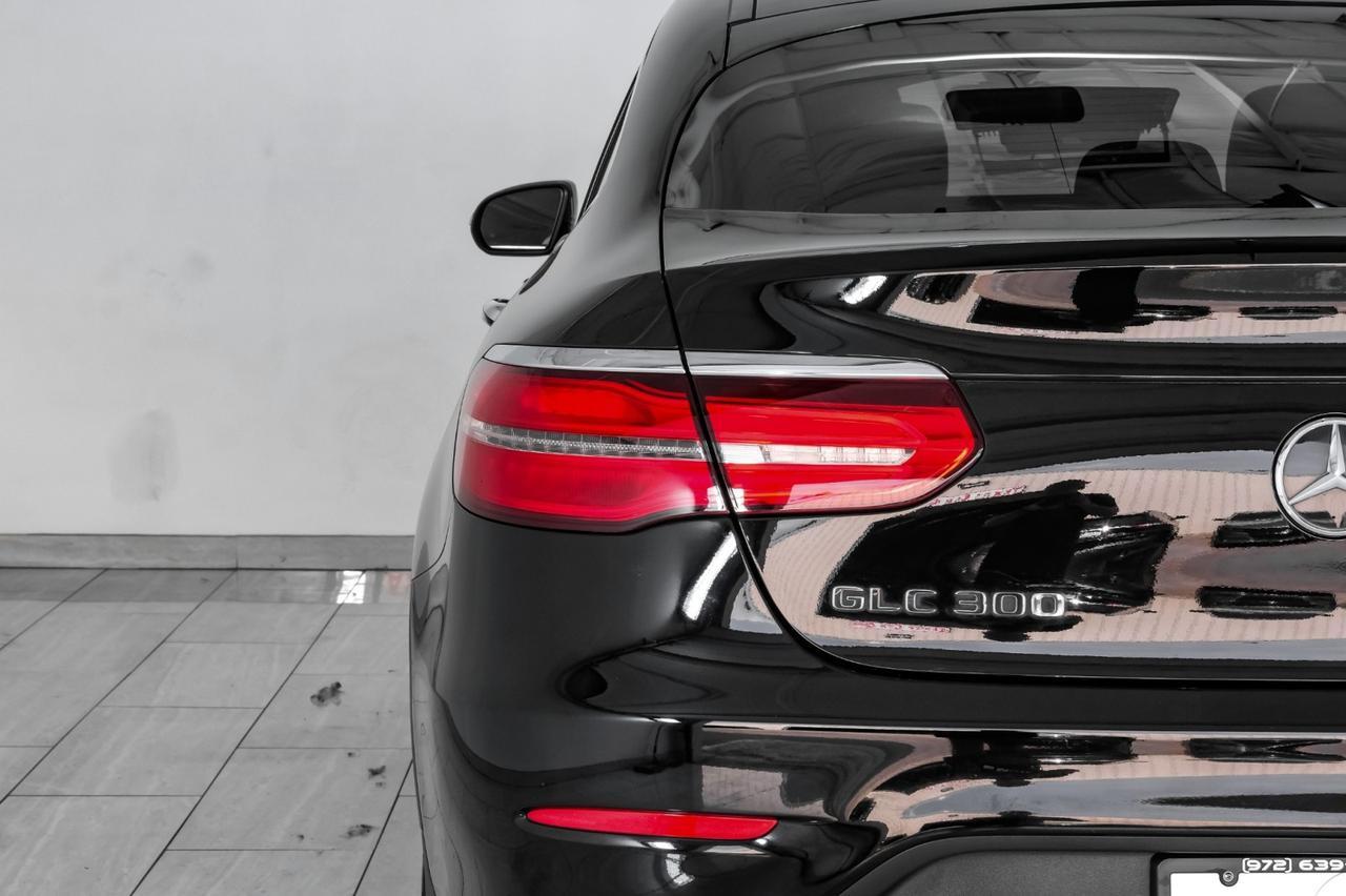 2017 Mercedes-Benz GLC 300 Coupe 4MATIC BLIND SPOT ASSIST NAVIGATION SUNROOF LEATHER HEATED SEATS REAR CAMERA Carrollton TX