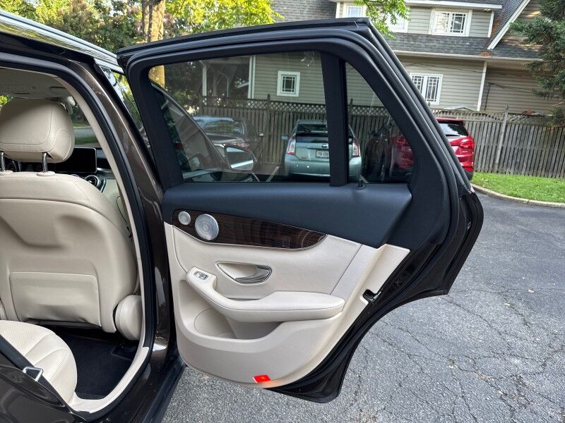 2017 Mercedes-Benz GLC 300 GLC 300 4MATIC Arlington VA