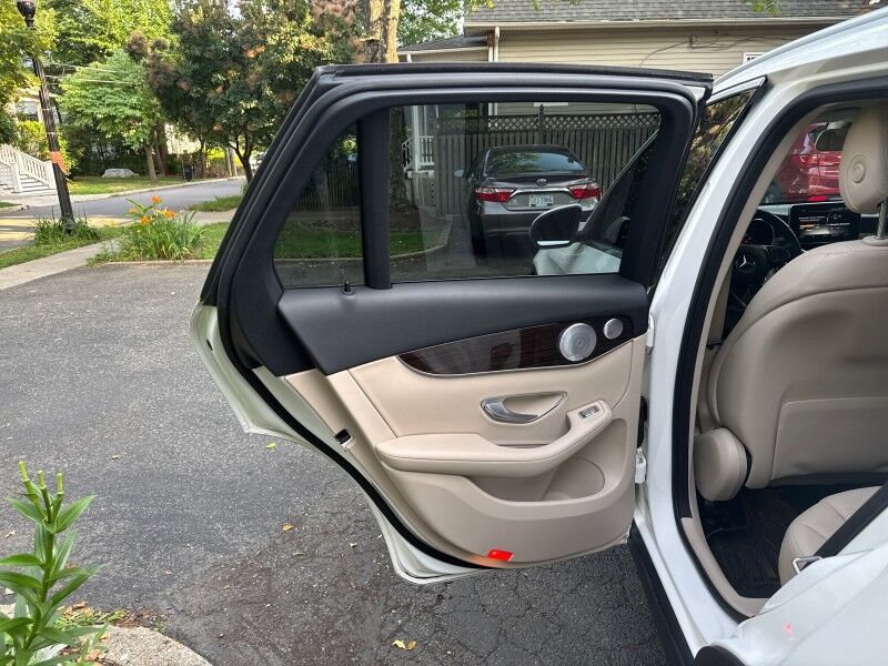 2017 Mercedes-Benz GLC 300 GLC 300 4MATIC Arlington VA