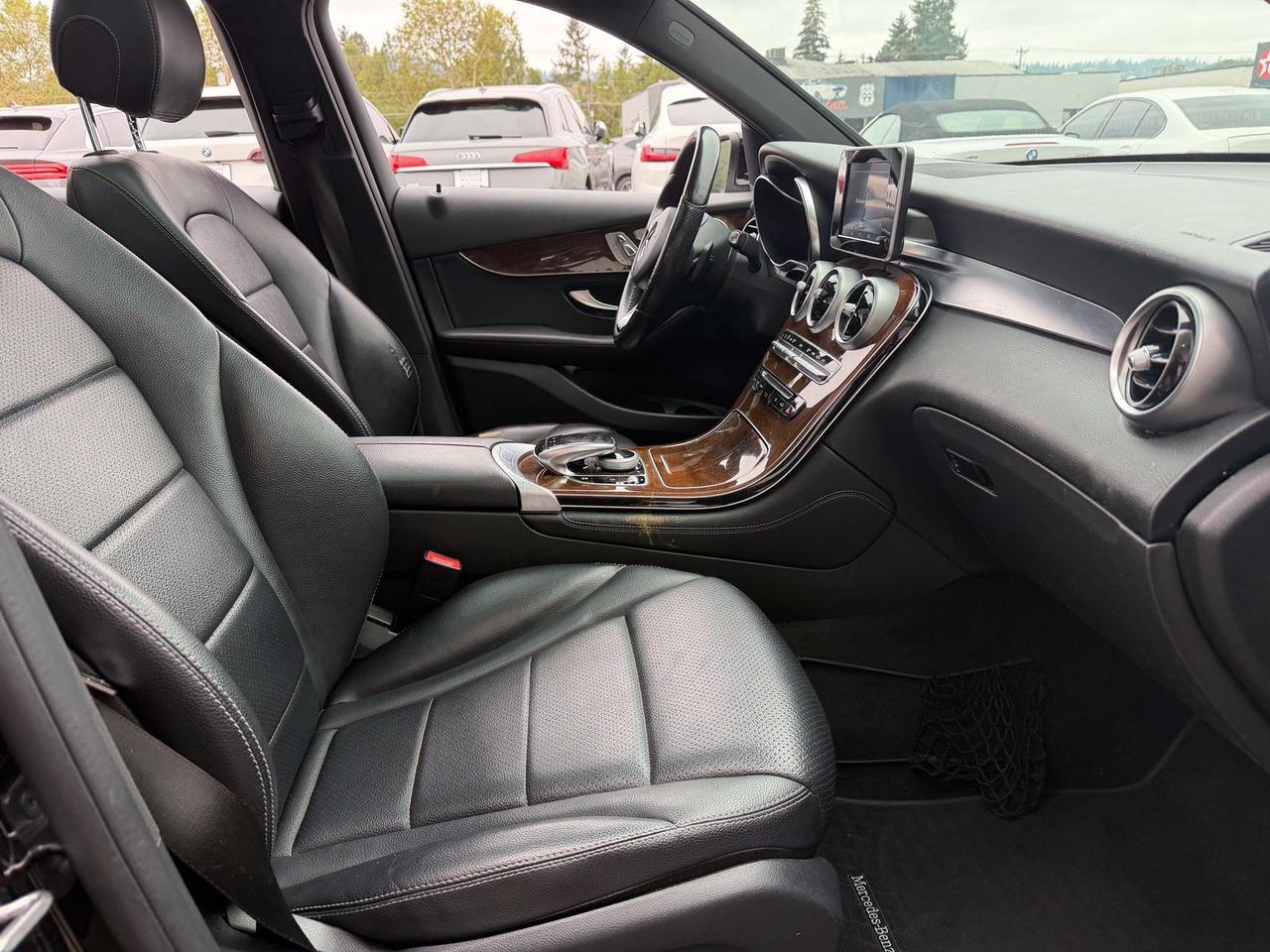 2017 Mercedes-Benz GLC GLC 300 Gladstone OR