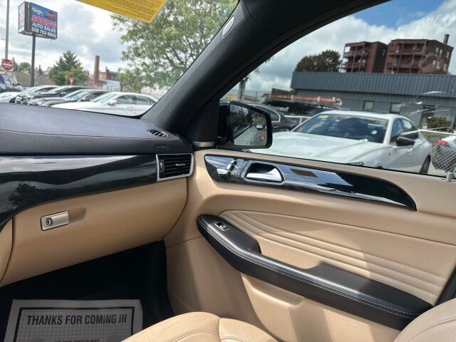 2017 Mercedes-Benz GLE AMG GLE 43 Worcester MA 2017 Mercedes-Benz GLE AMG GLE 43 Worcester MA