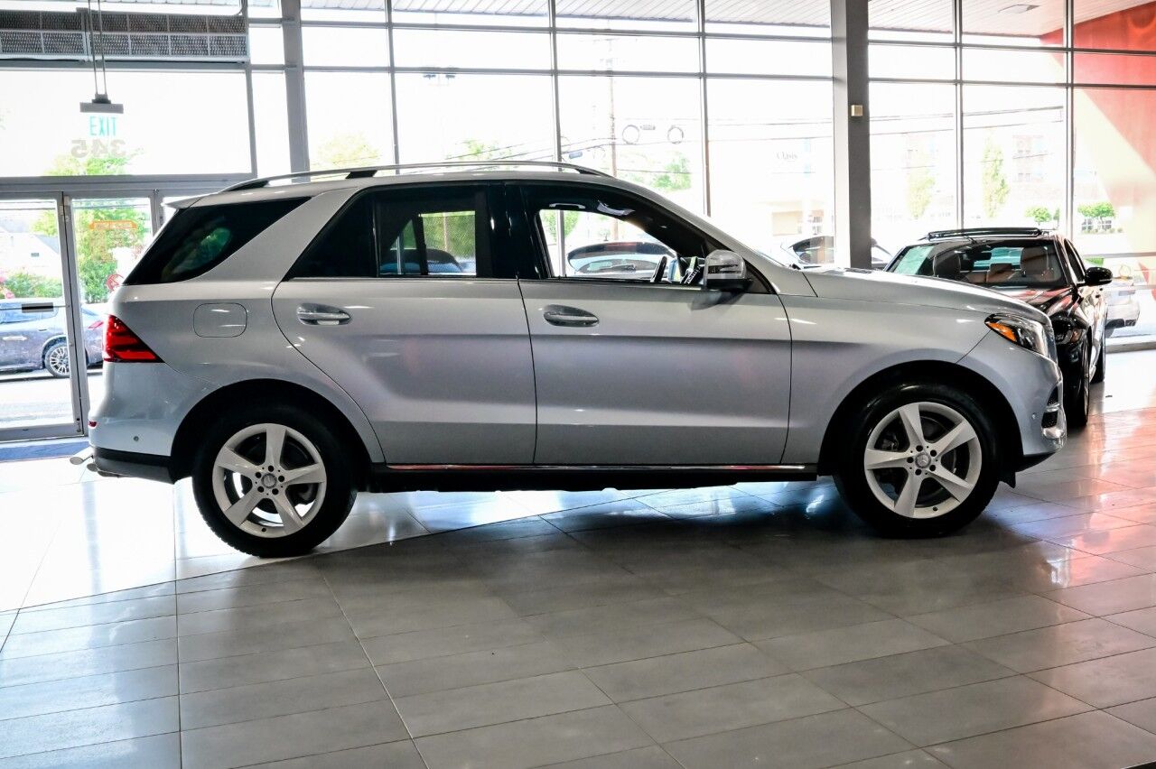2017 Mercedes Benz GLE 350 photo 2