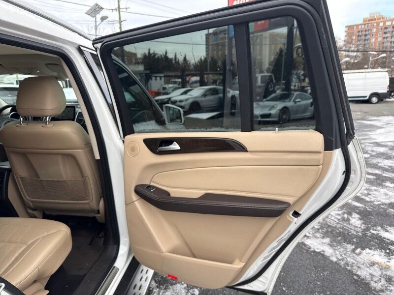 2017 Mercedes-Benz GLS 450 4MATIC w/ Premium Package Arlington VA