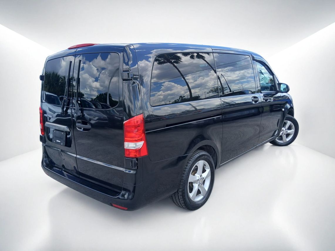 2017 Mercedes-Benz Metris Passenger Van 4D Maitland FL