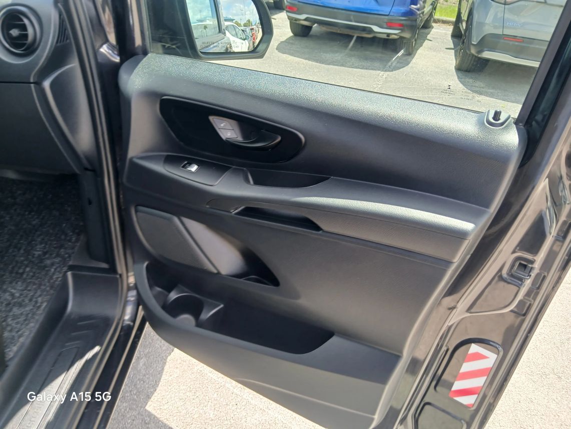 2017 Mercedes-Benz Metris Passenger Van 4D Maitland FL