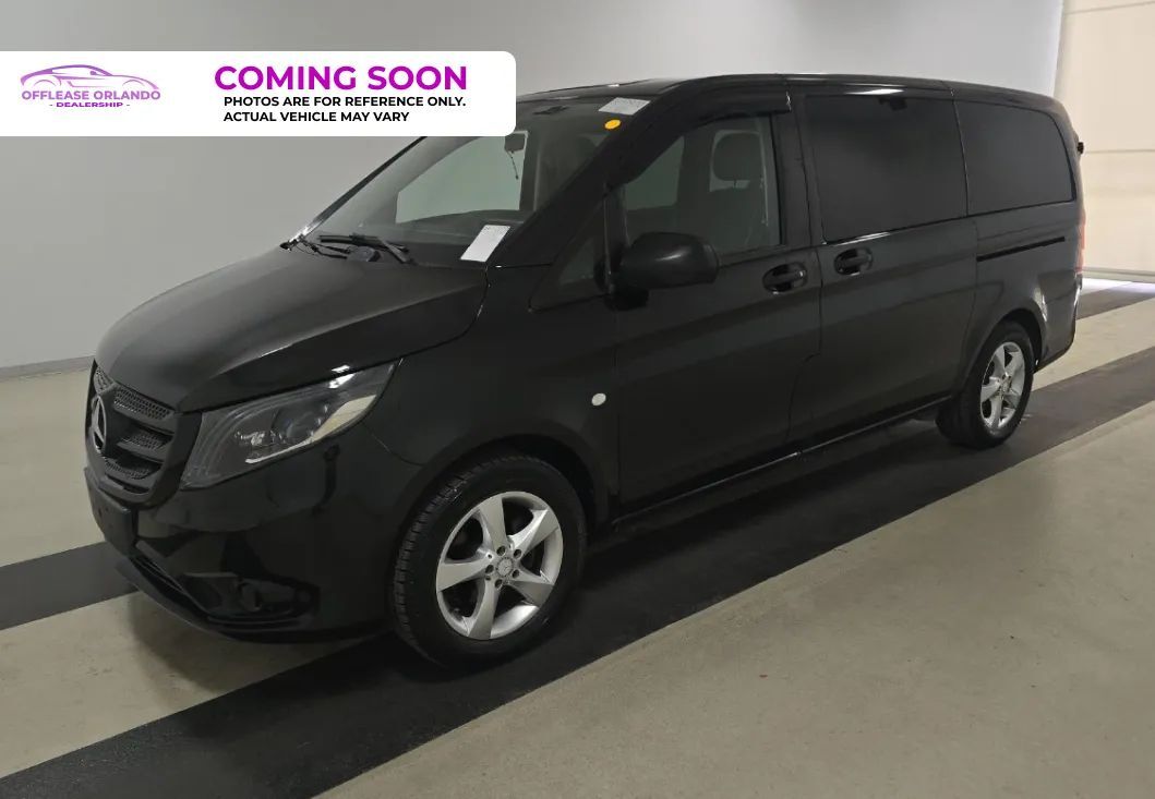 2017 Mercedes-Benz Metris Passenger Van 4D