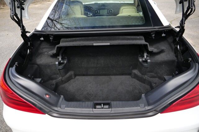 2017 Mercedes-Benz SL 550 Roadster / 4.7L V8 / Massage Seats / Assistance Package! High Point NC