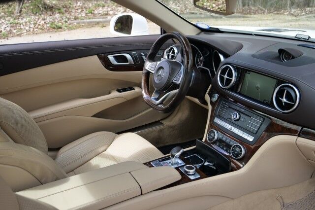 2017 Mercedes-Benz SL 550 Roadster / 4.7L V8 / Massage Seats / Assistance Package! High Point NC