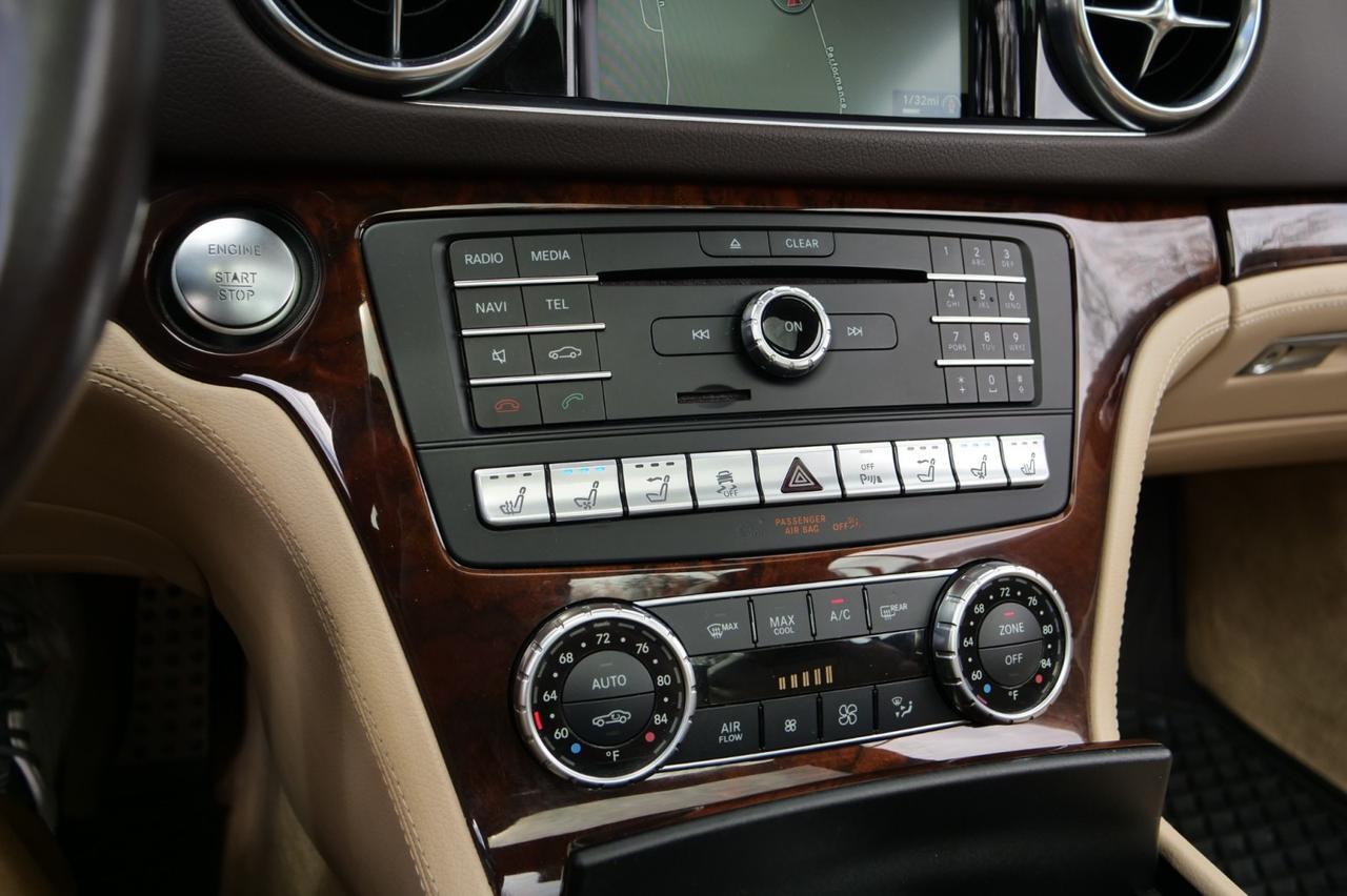 2017 Mercedes-Benz SL 550 Roadster / 4.7L V8 / Massage Seats / Assistance Package! Lincolnton NC