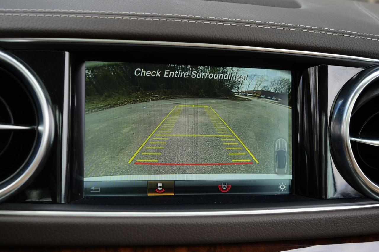 2017 Mercedes-Benz SL 550 Roadster / 4.7L V8 / Massage Seats / Assistance Package! Lincolnton NC