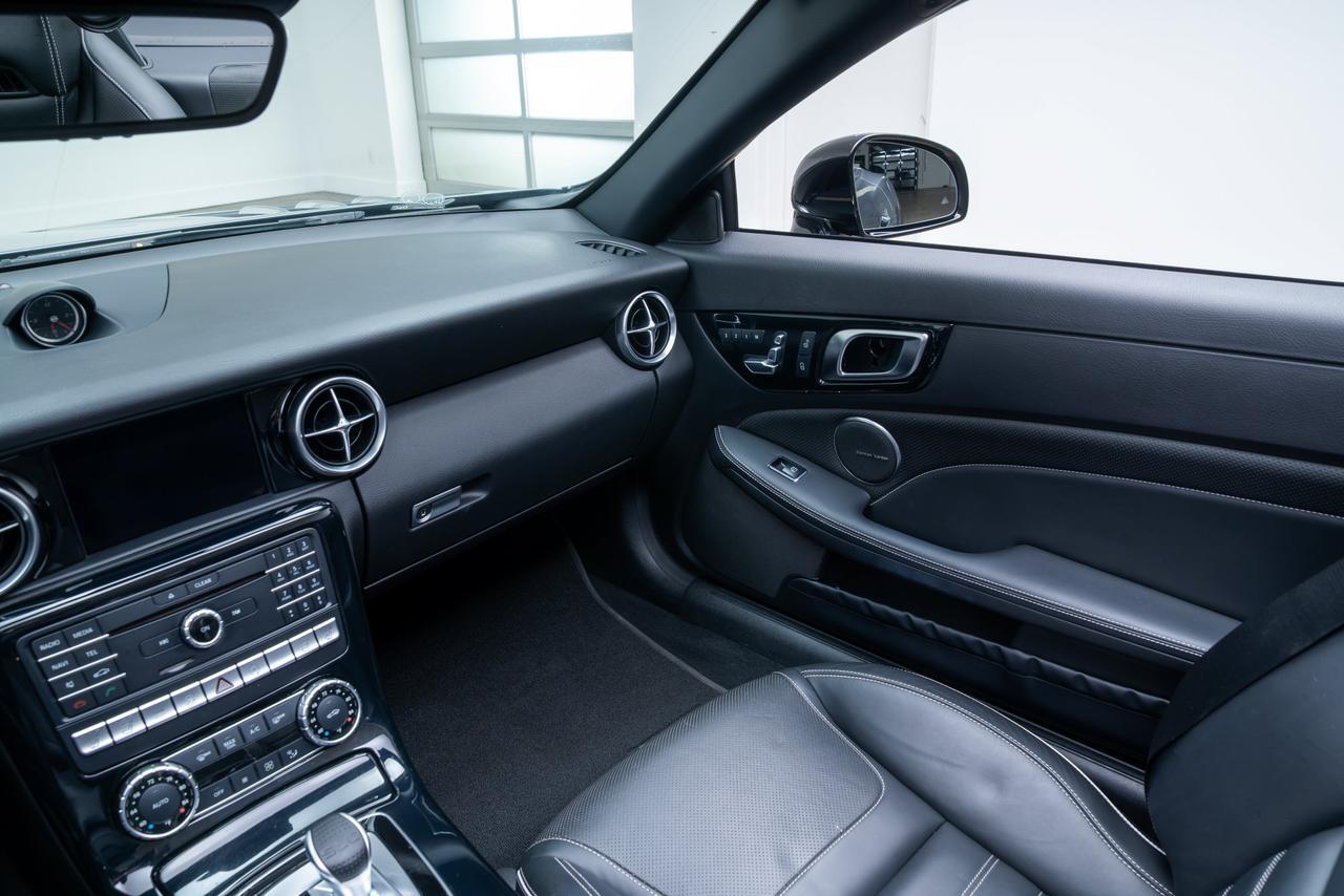 2017 Mercedes-Benz SLC SLC 43 AMG&reg; Premium Package 2 / Carbon Fiber Trim Portland OR