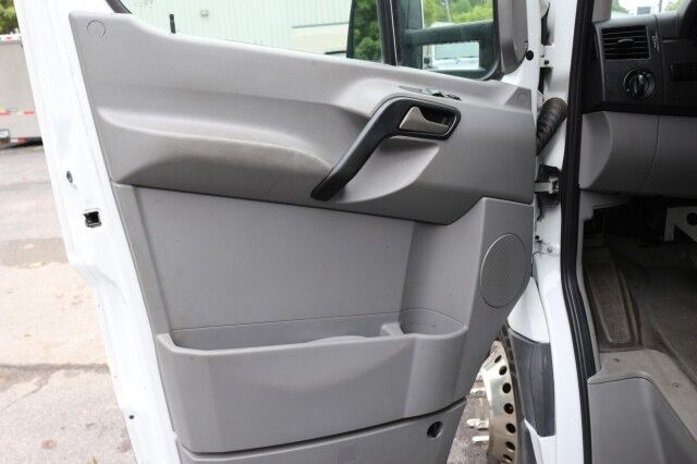 2017 Mercedes-Benz Sprinter Cab Chassis 3.0L V6 Turbo Diesel Box Van Knoxville TN