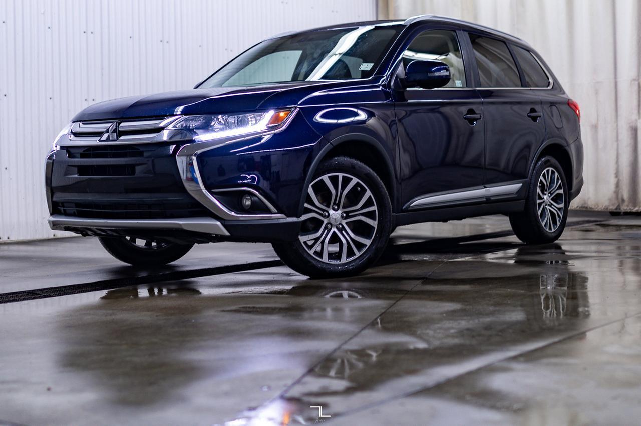 2017 Mitsubishi Outlander AWD ES Leather Roof BCam Red Deer AB