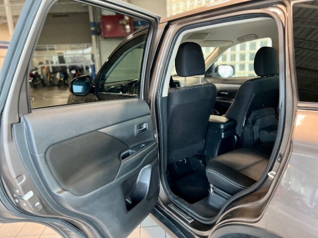 2017 Mitsubishi Outlander ES AWC Cincinnati OH