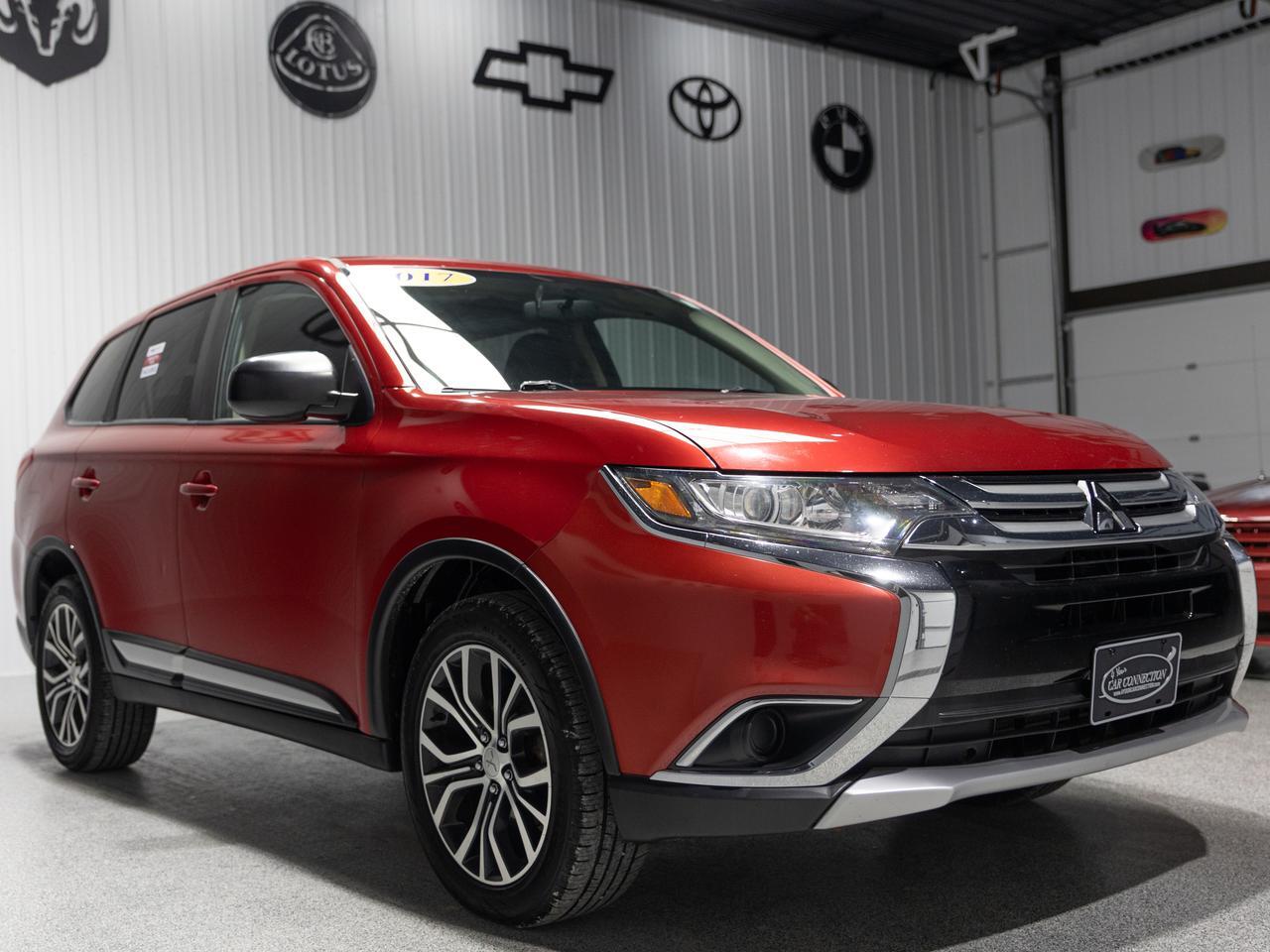 2017 Mitsubishi Outlander ES AWD 7-Passenger Cranberry PA