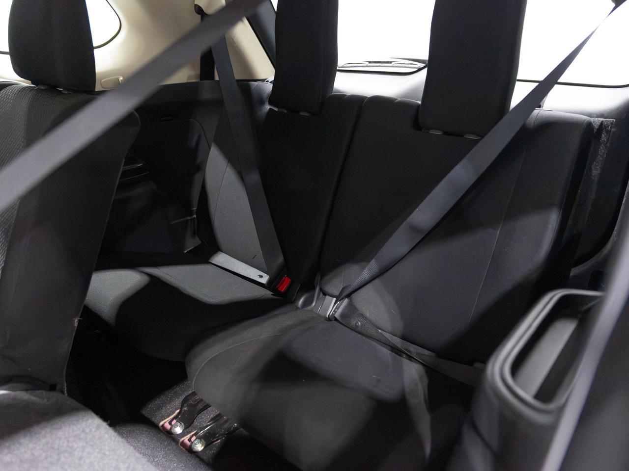 2017 Mitsubishi Outlander ES AWD 7-Passenger Cranberry PA