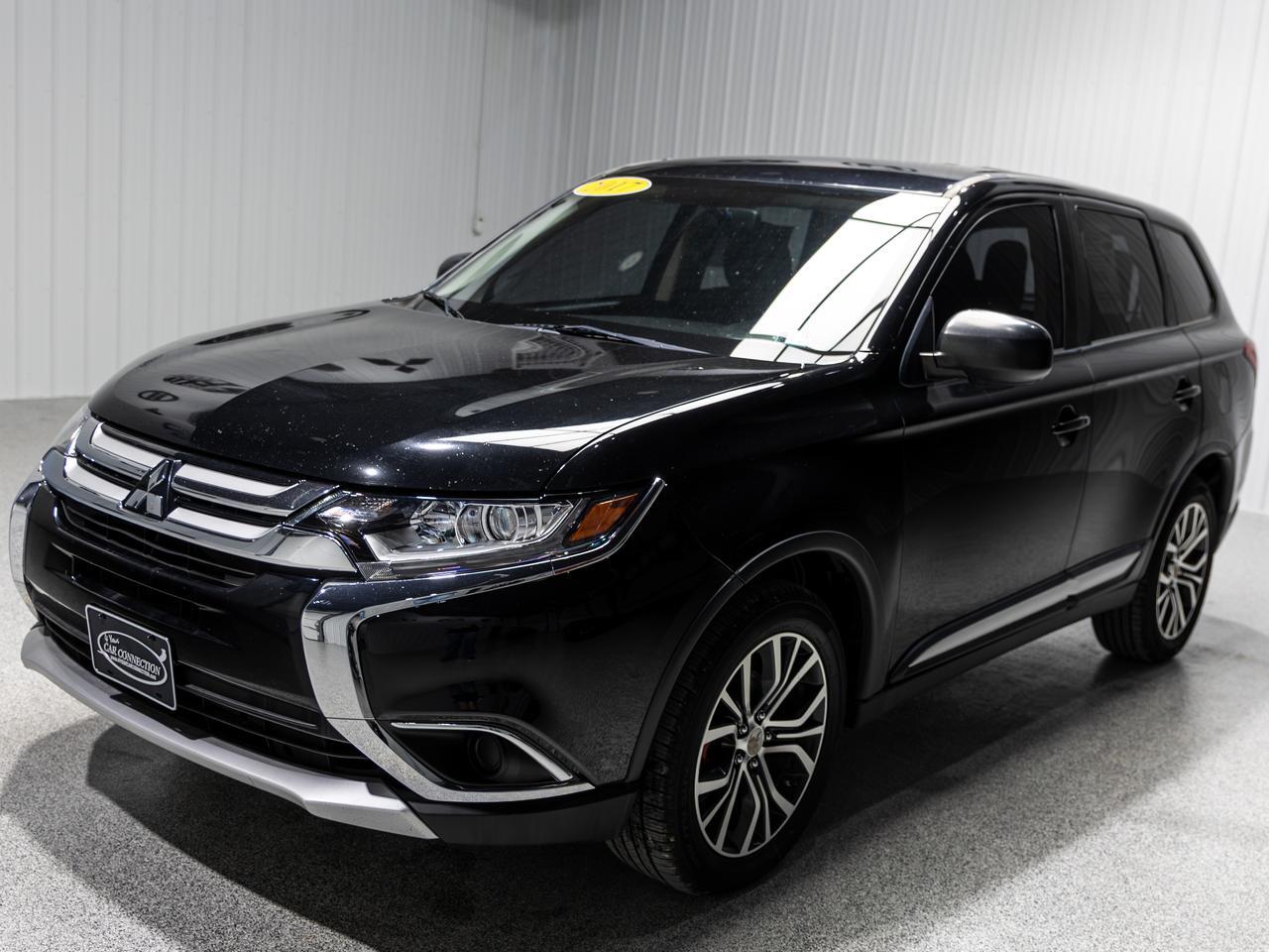 2017 Mitsubishi Outlander ES AWD 7-Passenger Cranberry PA