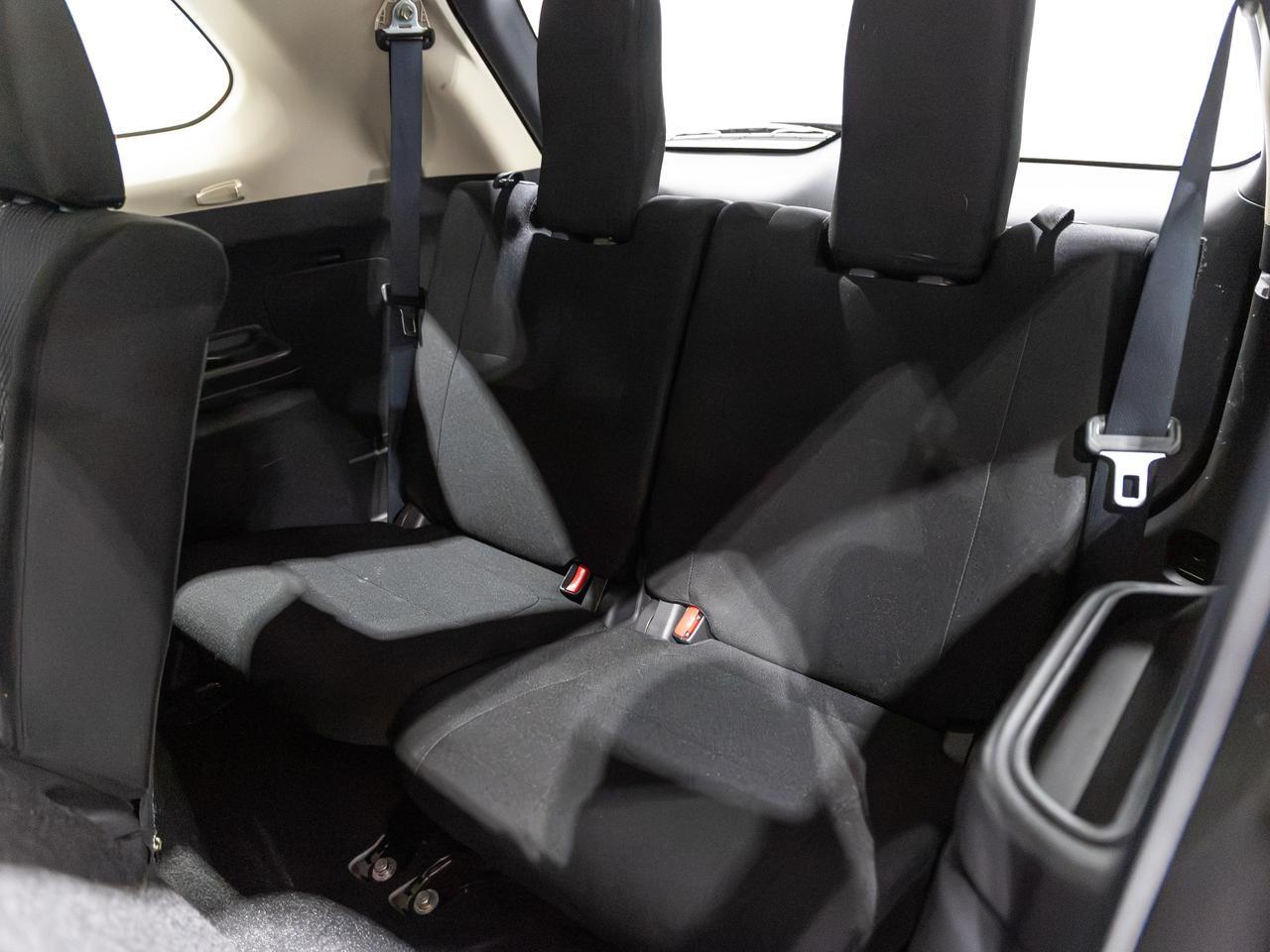 2017 Mitsubishi Outlander ES AWD 7-Passenger Cranberry PA