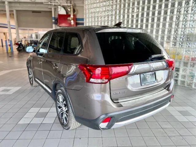 2017 Mitsubishi Outlander ES Sport Utility 4D Cincinnati OH