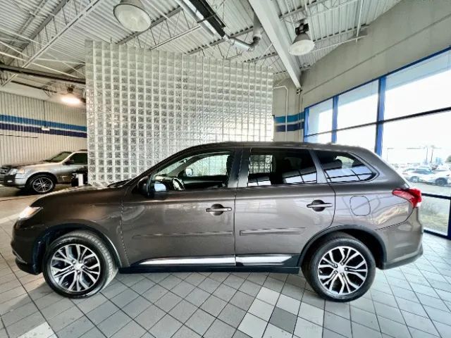 2017 Mitsubishi Outlander ES Sport Utility 4D Cincinnati OH
