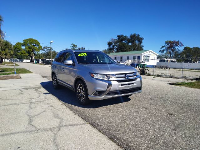 2017 Mitsubishi Outlander SE | SEL Bradenton FL
