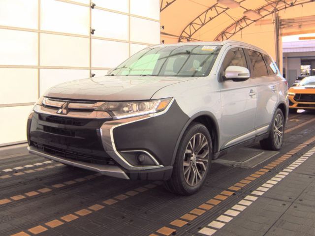 2017 Mitsubishi Outlander SE | SEL