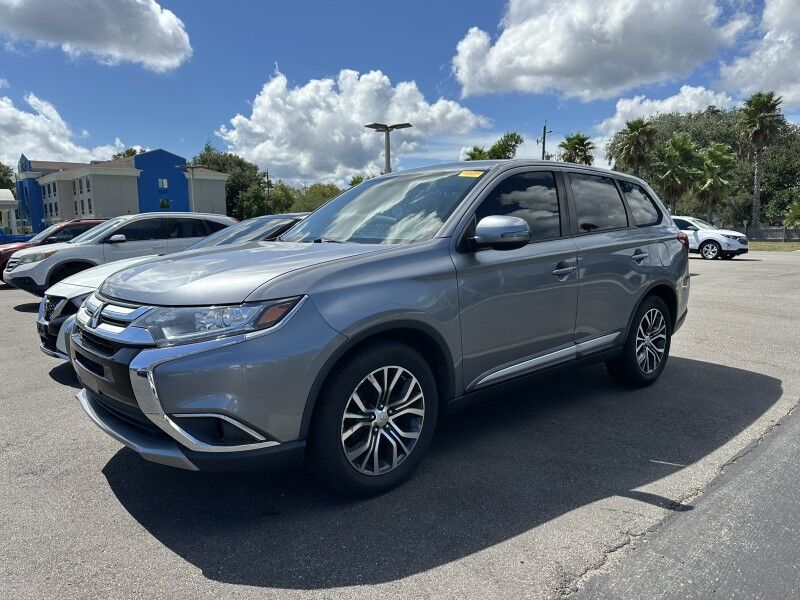 2017 Mitsubishi Outlander SE