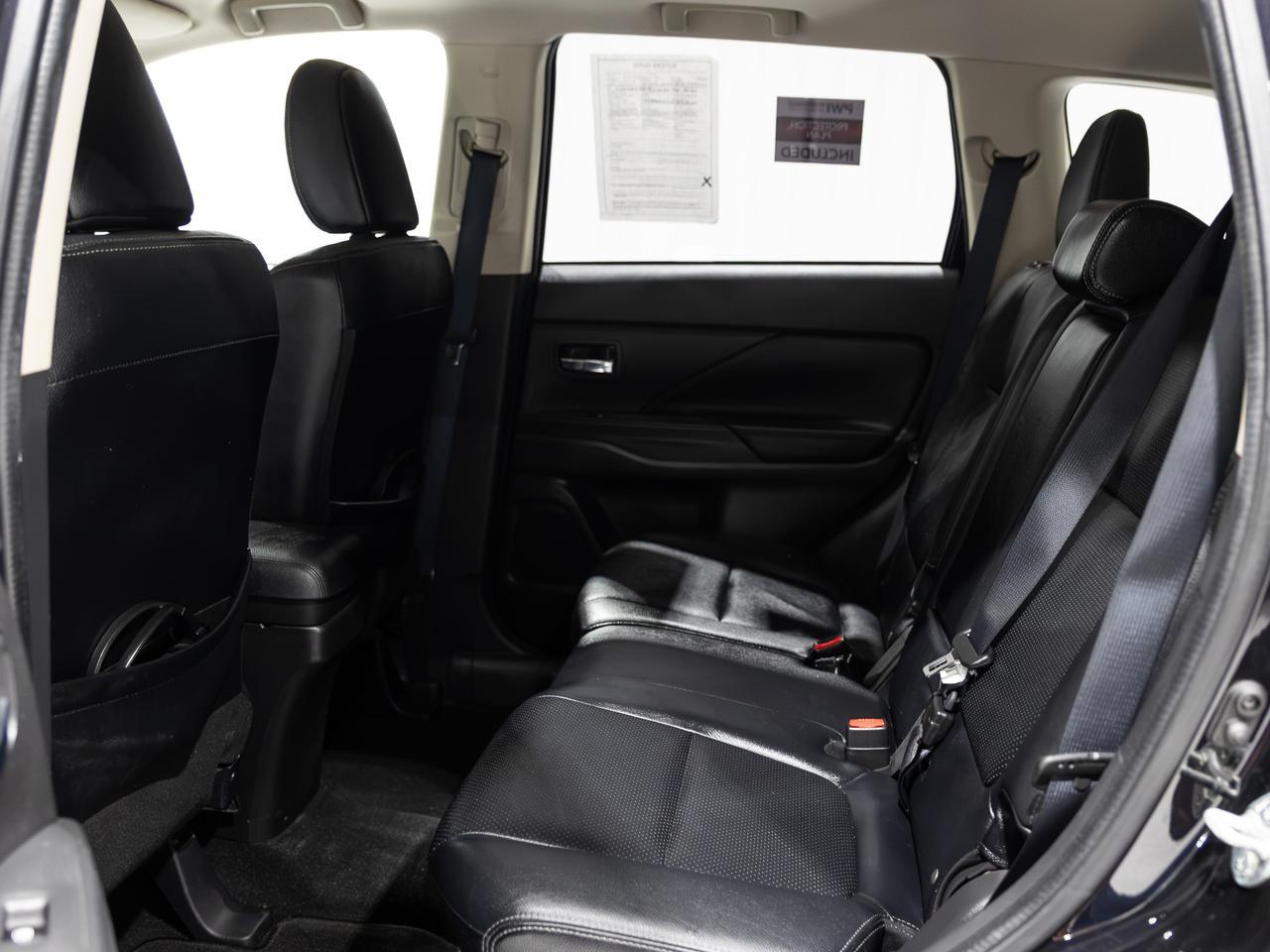 2017 Mitsubishi Outlander SEL AWD TV-DVD Cranberry PA
