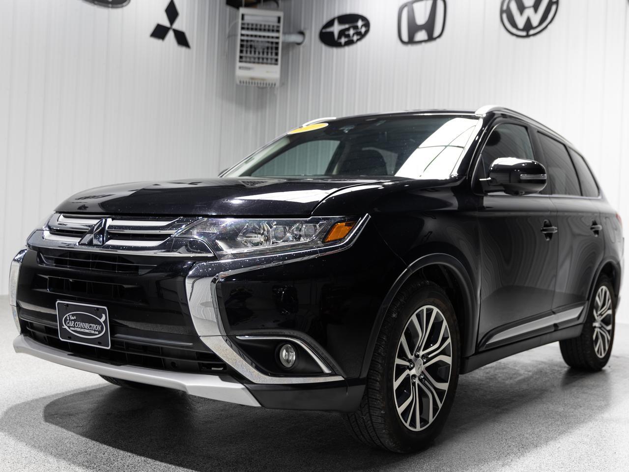 2017 Mitsubishi Outlander SEL AWD TV-DVD Cranberry PA