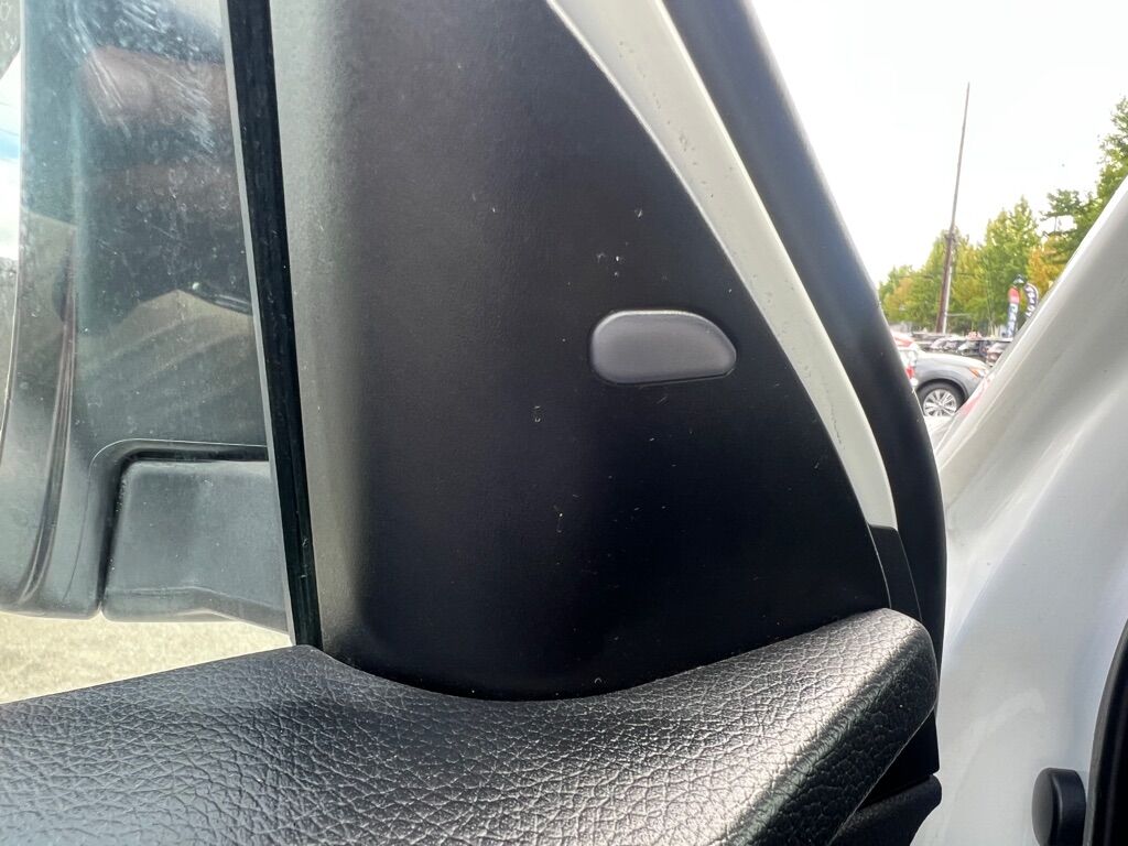 2017 NISSAN ROGUE S Des Moines WA