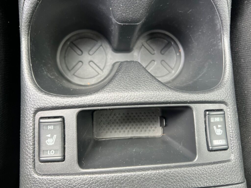 2017 NISSAN ROGUE S Des Moines WA