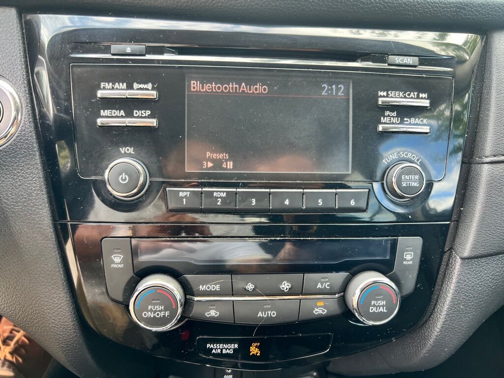 2017 NISSAN ROGUE S Des Moines WA