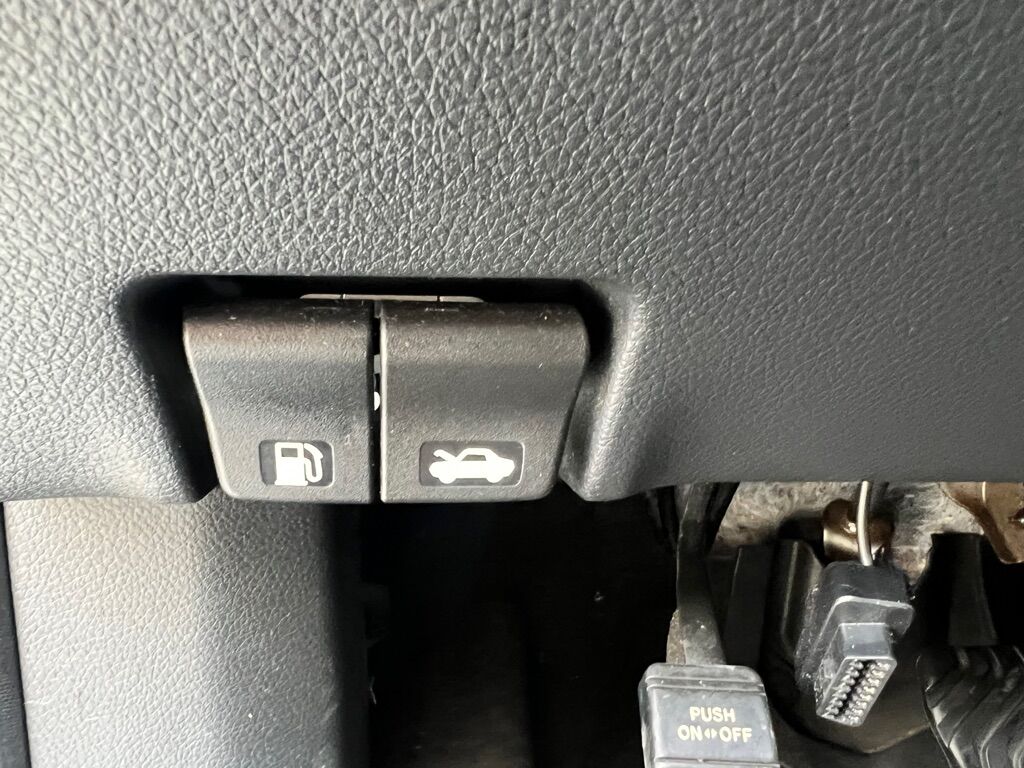 2017 NISSAN ROGUE S Des Moines WA