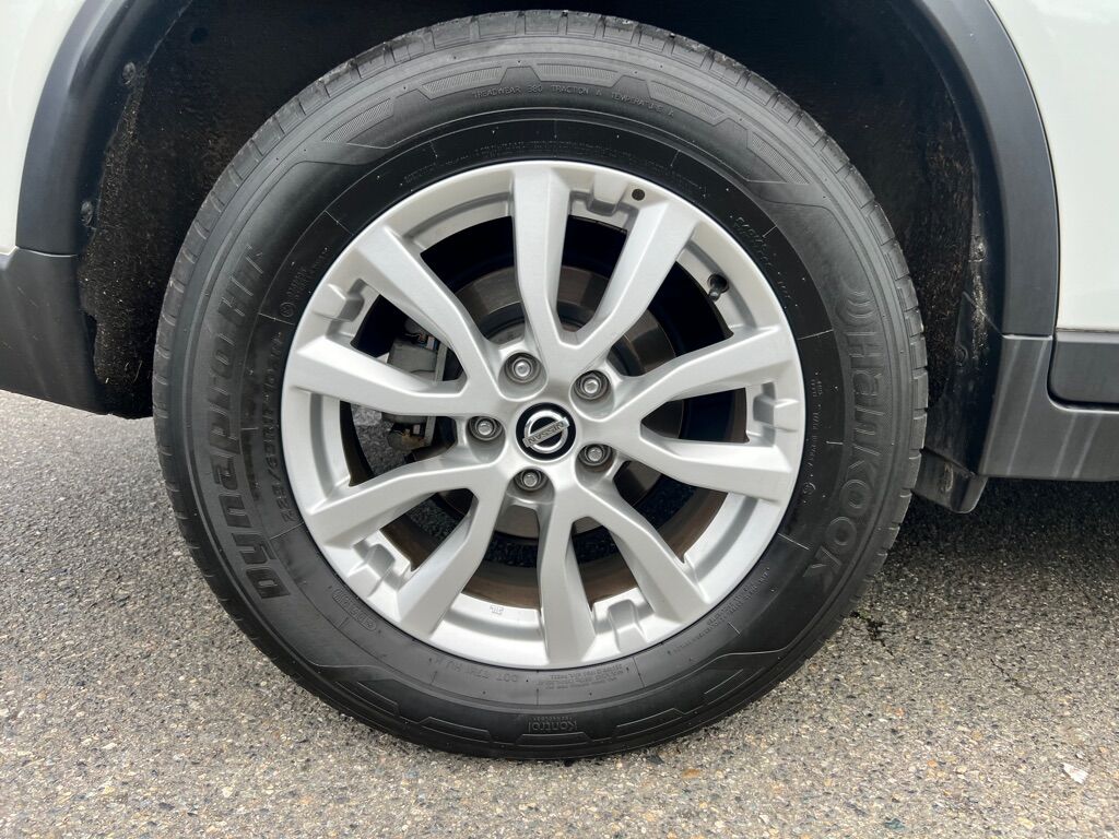 2017 NISSAN ROGUE S Des Moines WA