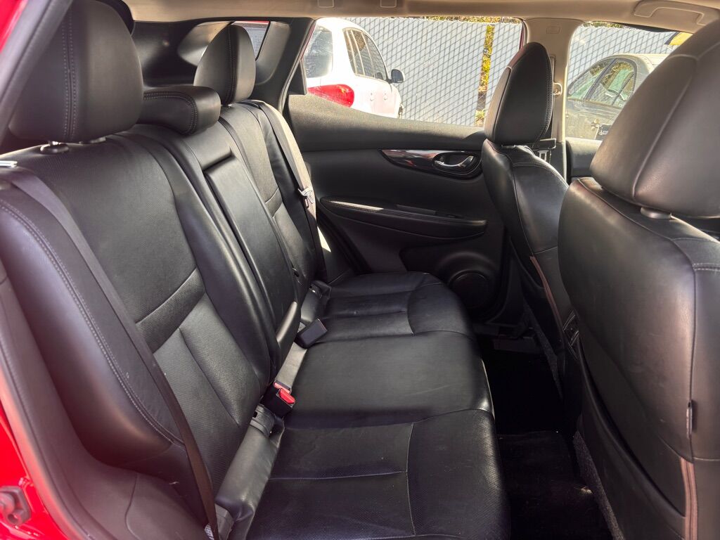 2017 NISSAN ROGUE SPORT S Des Moines WA