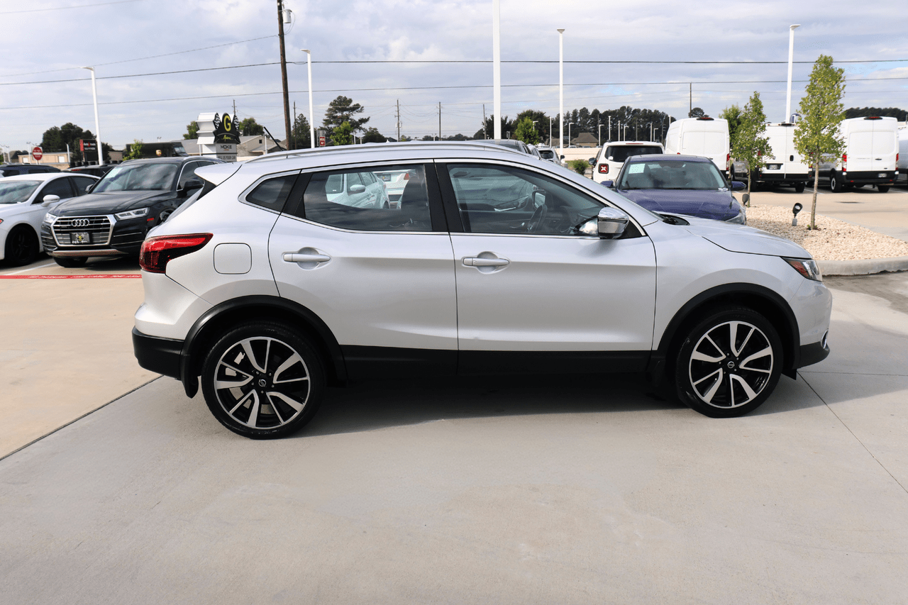 2017 Nissan Rogue Sport S photo 4