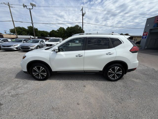 2017 NISSAN ROGUE SV