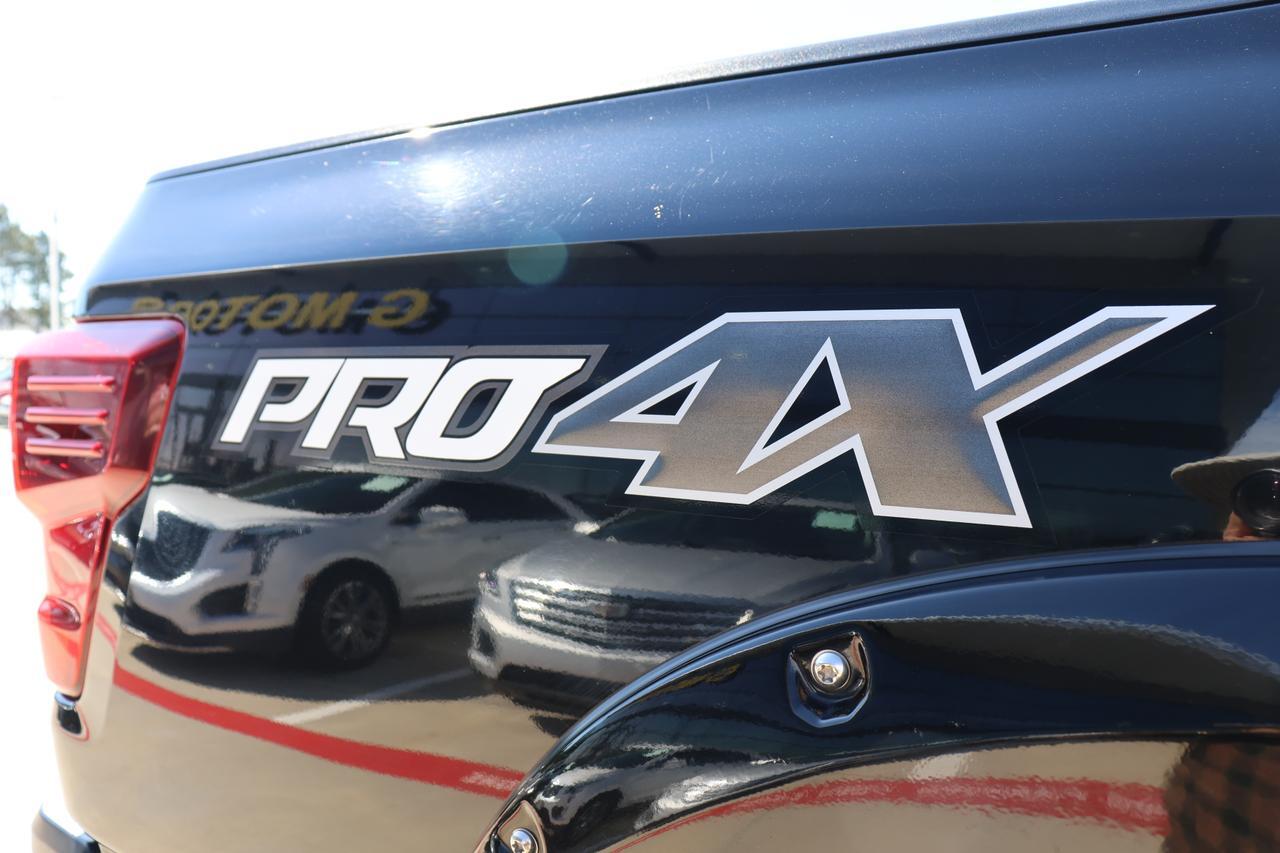 2017 NISSAN TITAN XD SL Houston TX