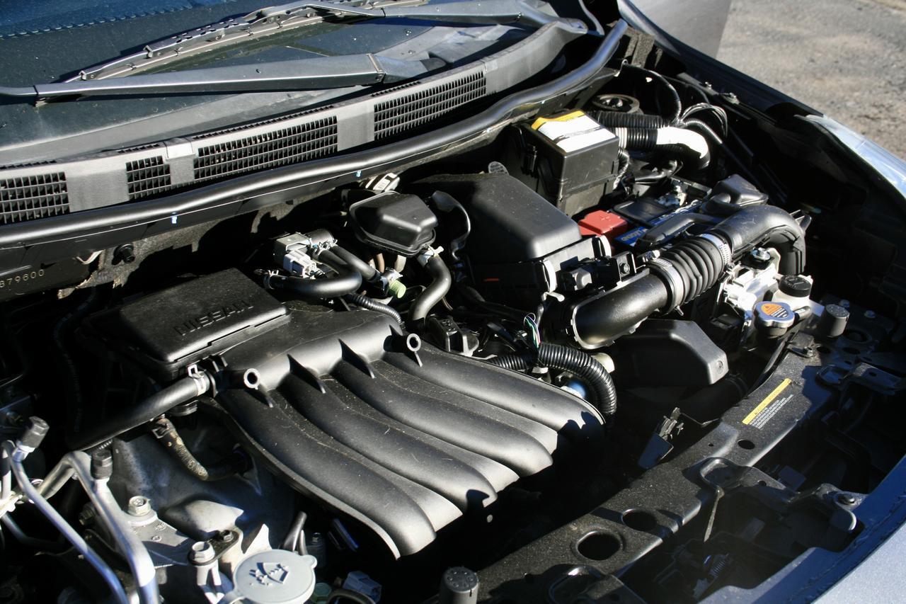 2017 NISSAN VERSA SV Reno NV