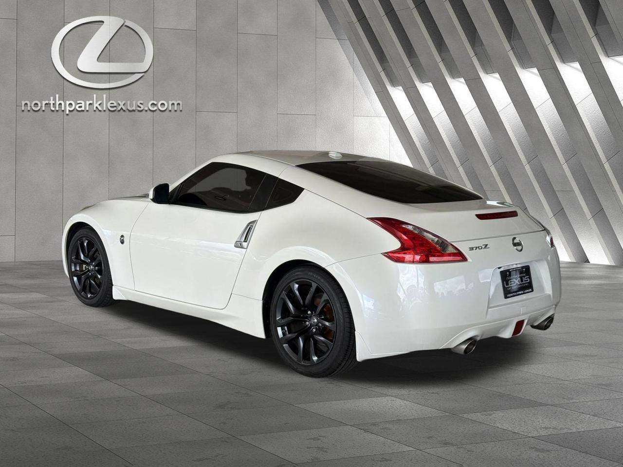 2017 Nissan 370Z Touring