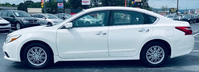 2017 Nissan Altima - SD 2.5 S Hot Springs AR