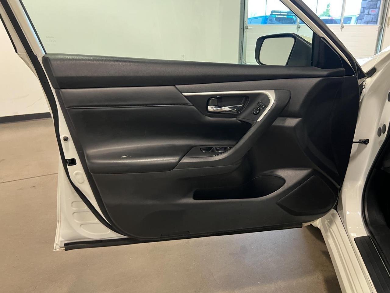 2017 Nissan Altima 2.5 SR Parker CO