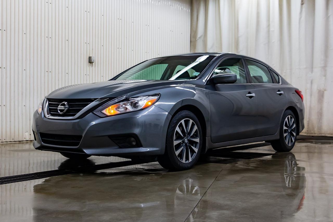 2017 Nissan Altima SV Roof BCam Red Deer AB