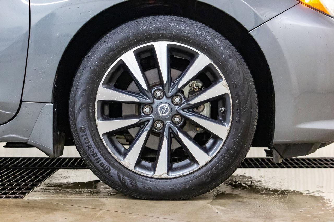 2017 Nissan Altima SV Roof BCam Red Deer AB